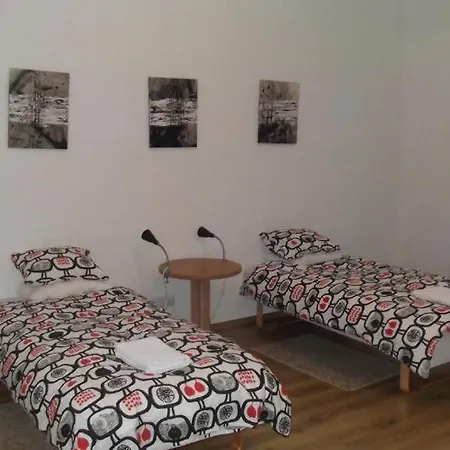 Small Group Hotel apartamentowy Wilno
