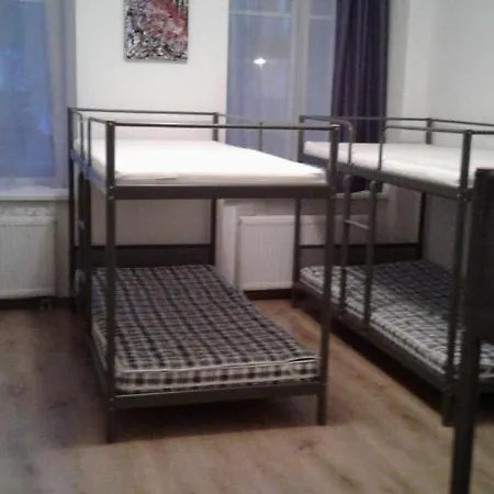 Hotel apartamentowy Small Group